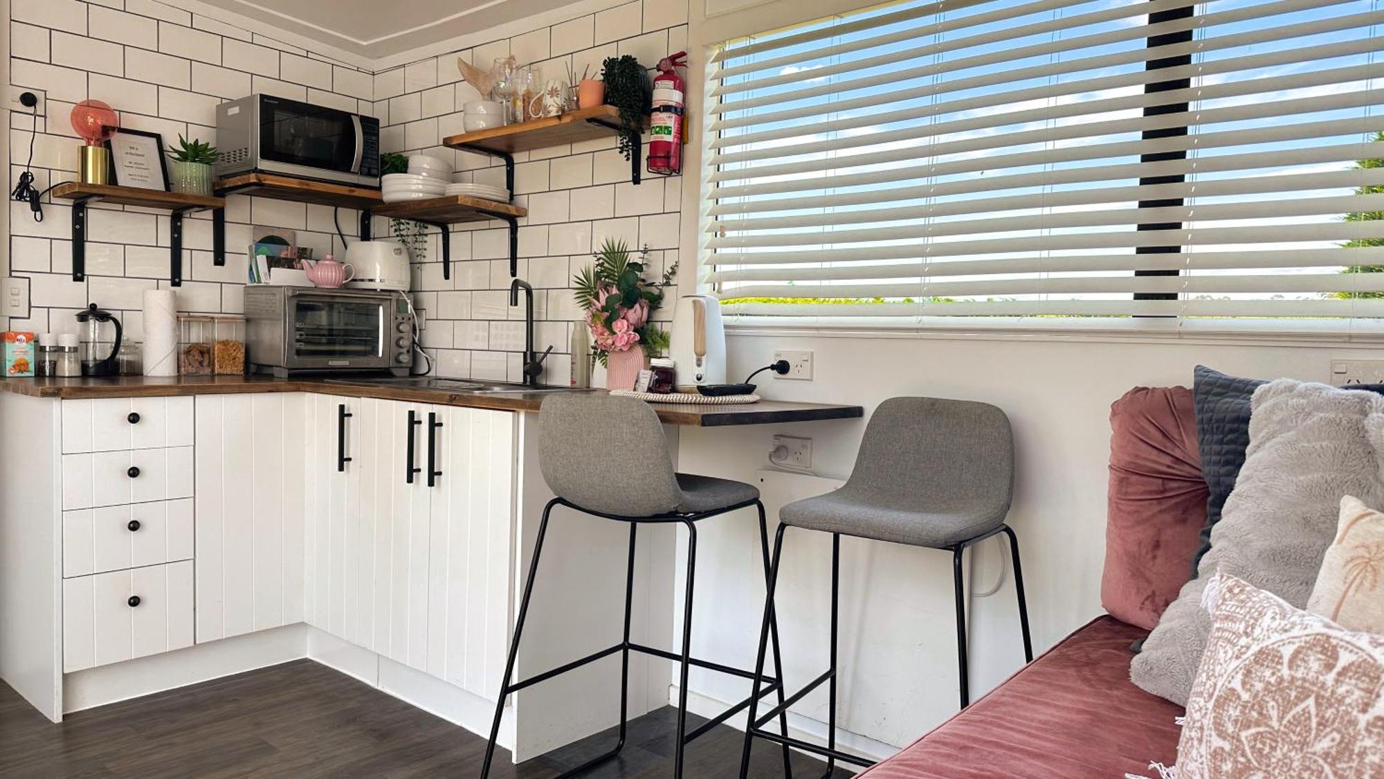 Villa Rustling Oaks Nz Tropical Tiny House Tamahere Esterno foto